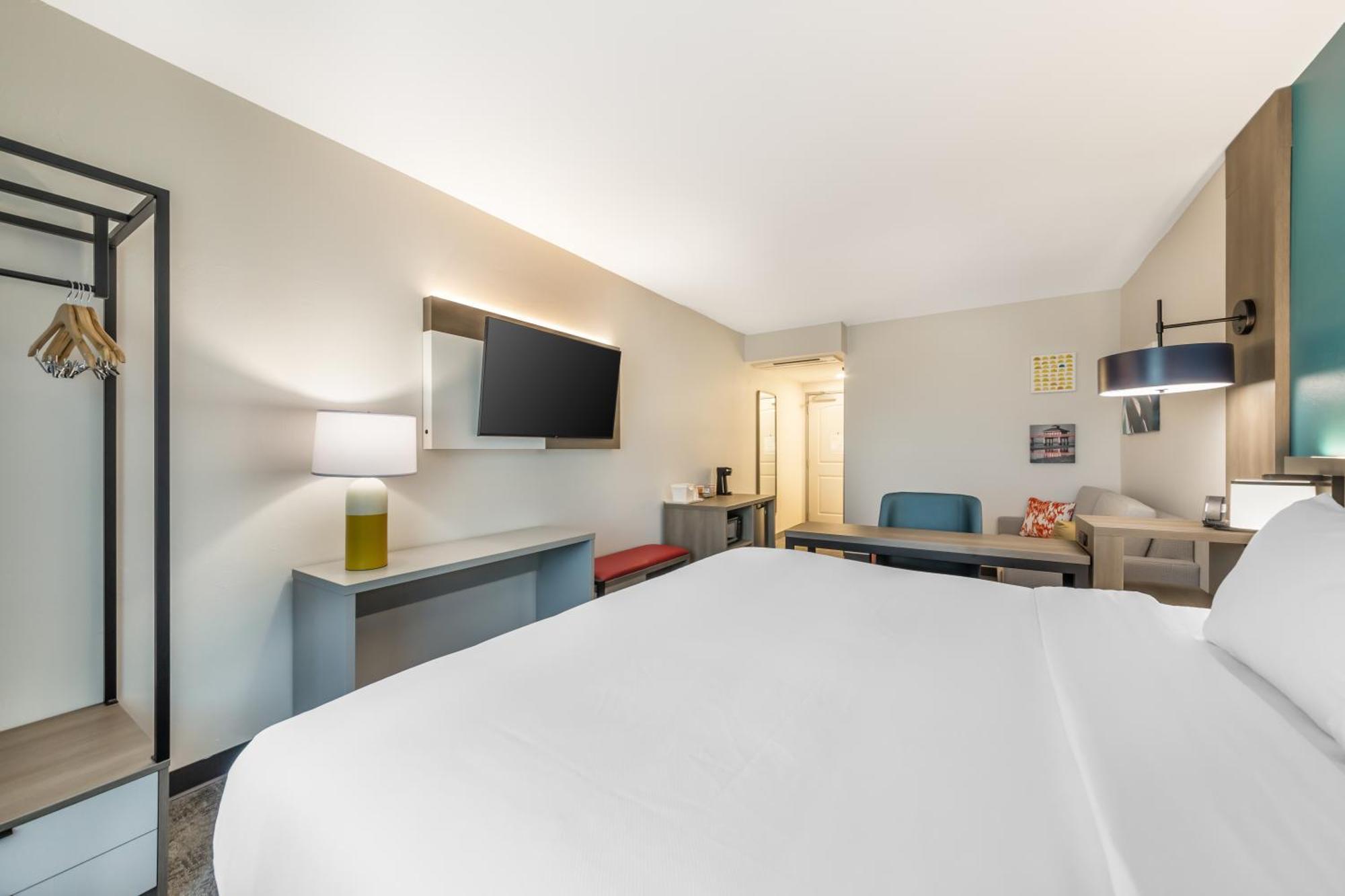 Comfort Suites Fort Myers East I-75 외부 사진