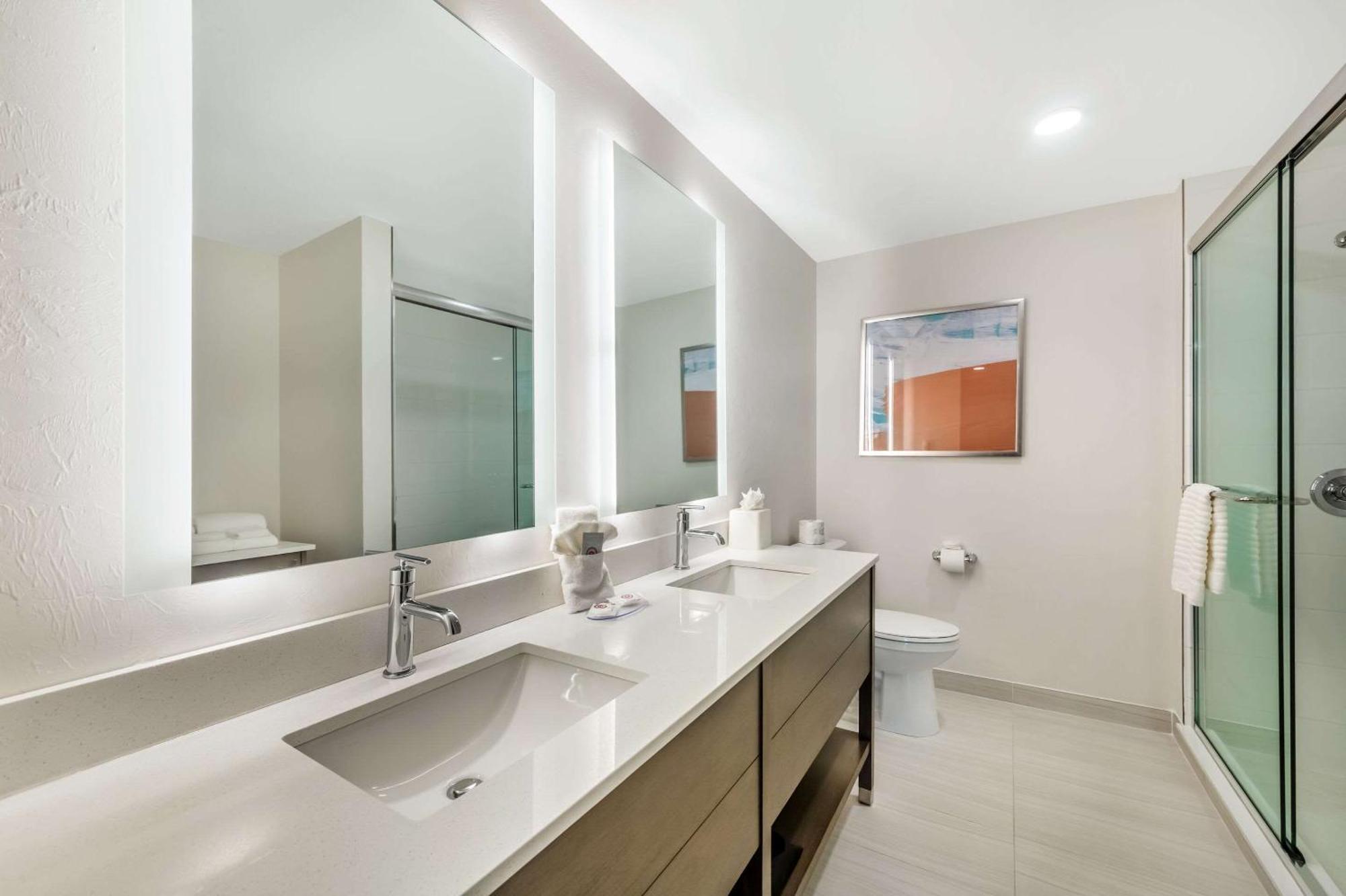 Comfort Suites Fort Myers East I-75 외부 사진