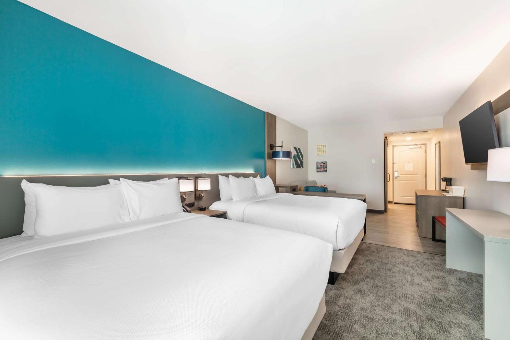 Comfort Suites Fort Myers East I-75 외부 사진