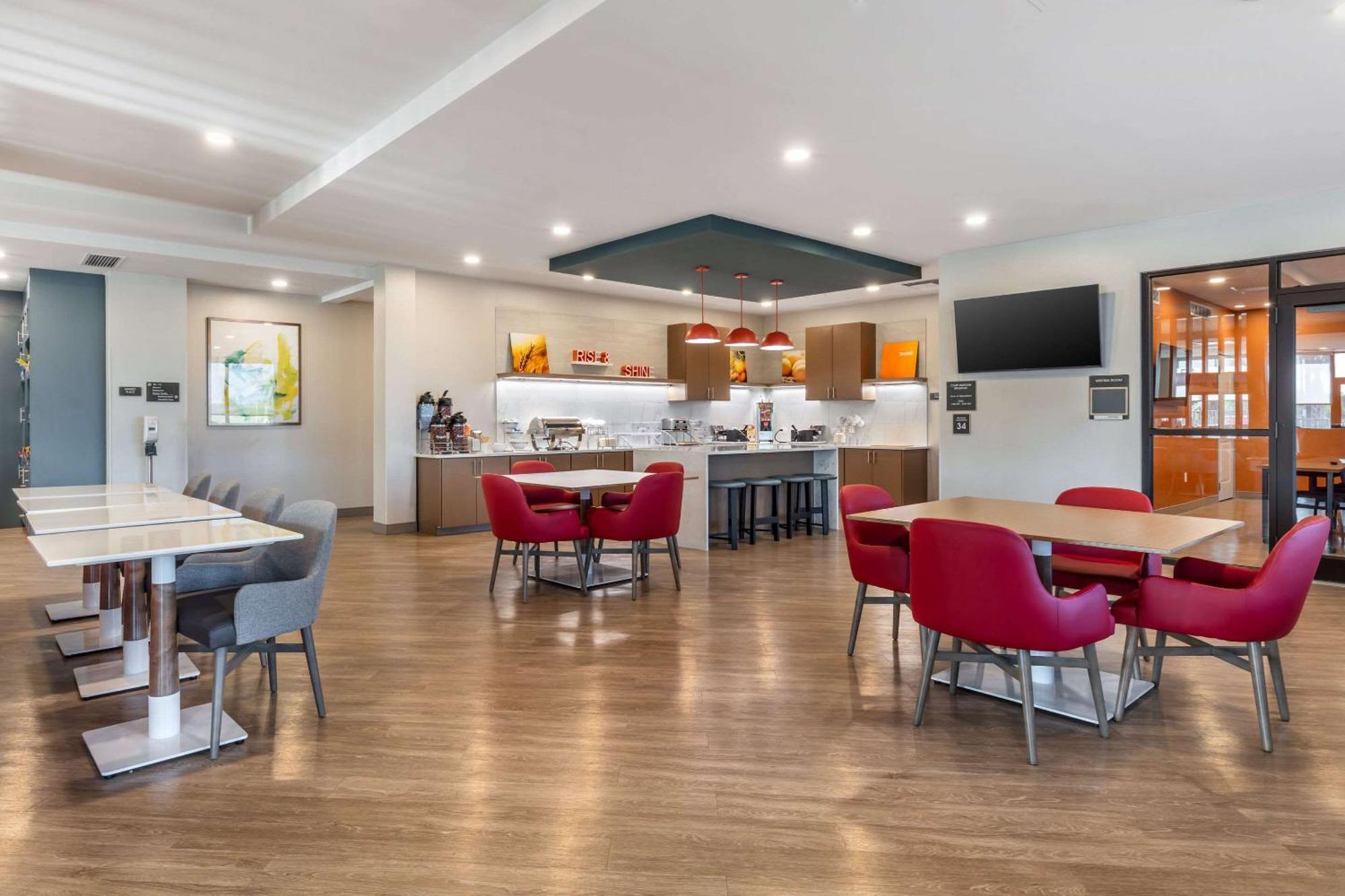 Comfort Suites Fort Myers East I-75 외부 사진