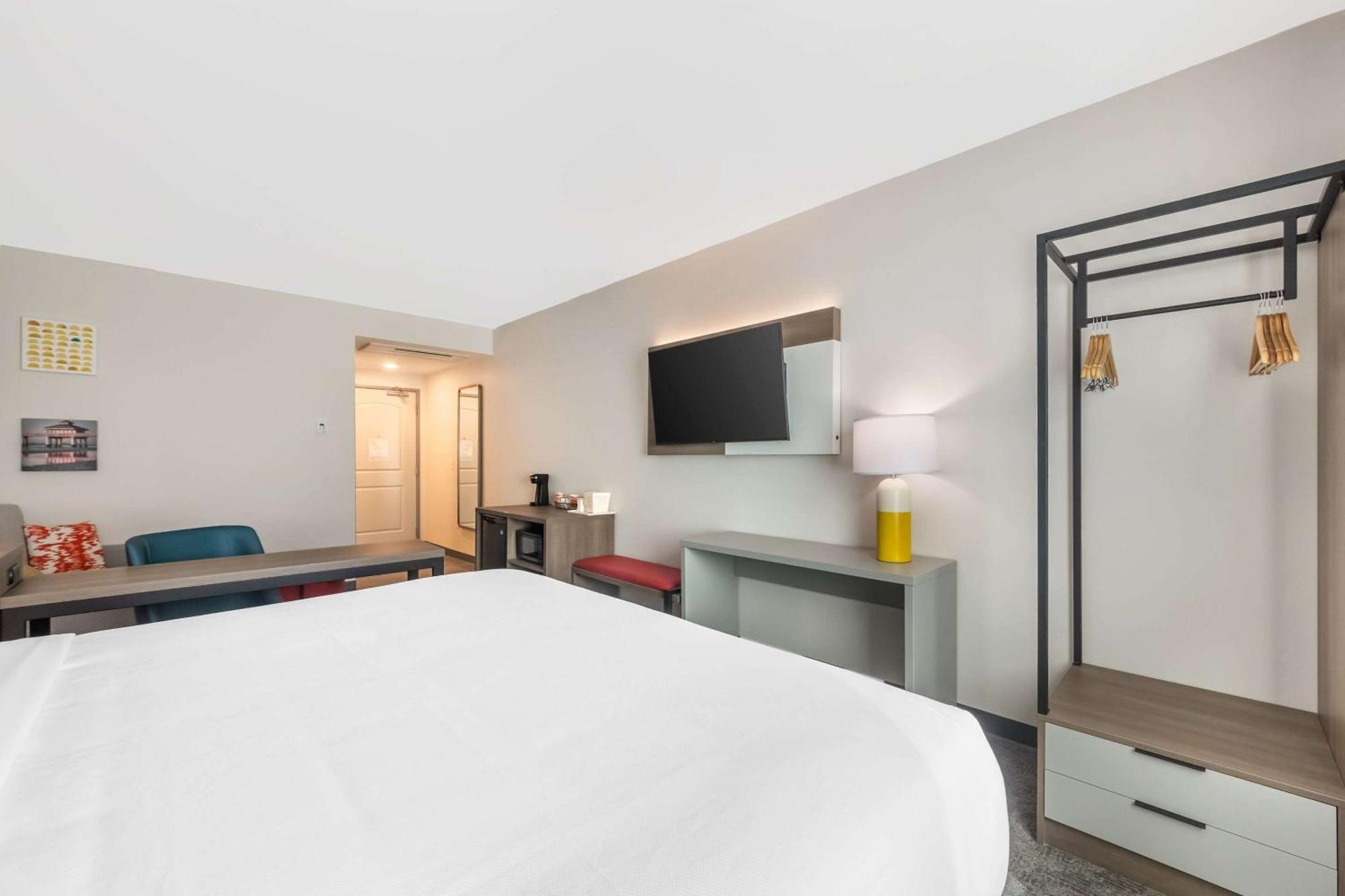 Comfort Suites Fort Myers East I-75 외부 사진