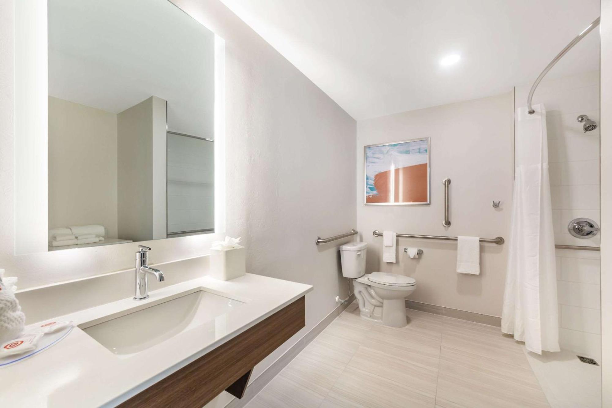 Comfort Suites Fort Myers East I-75 외부 사진